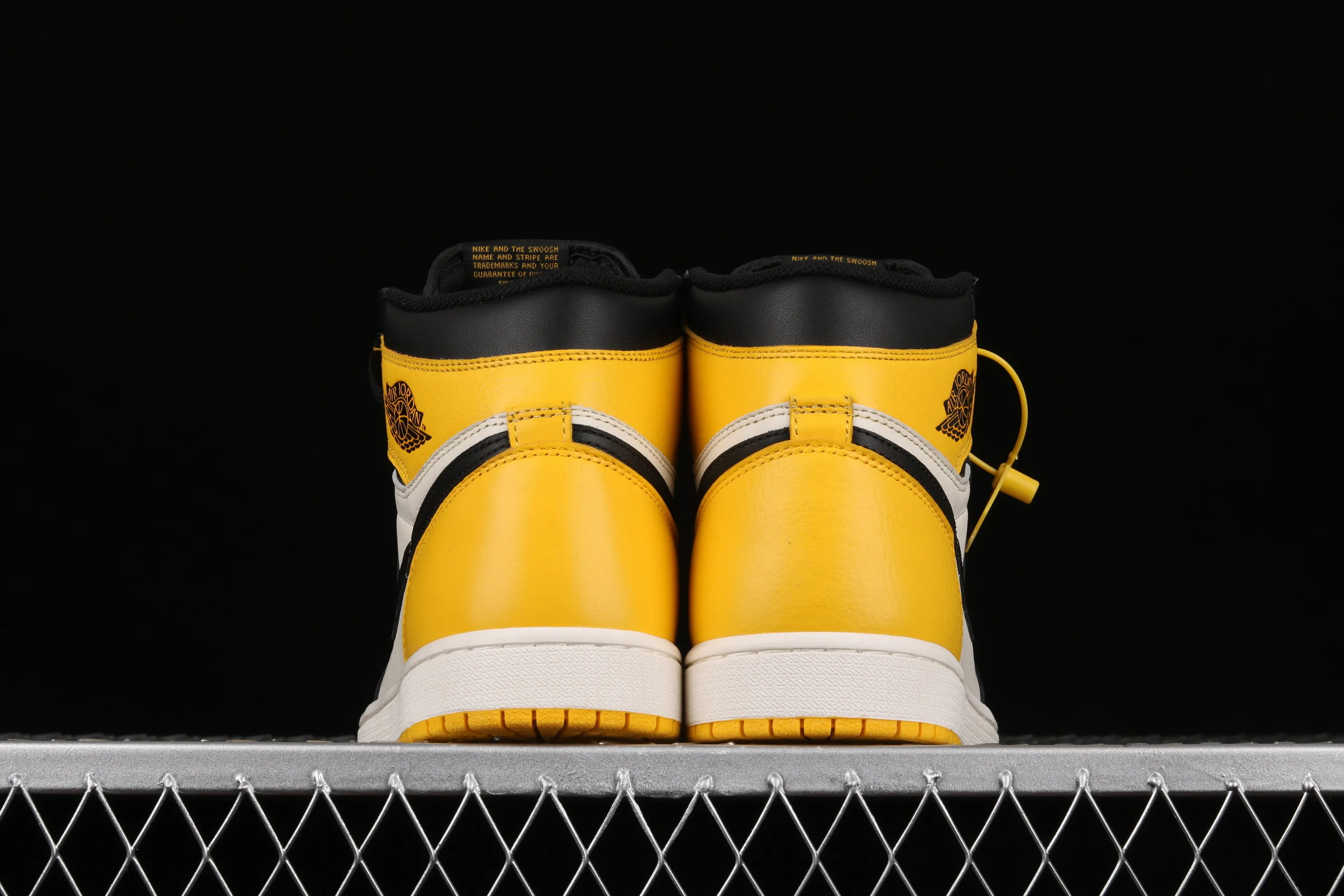 All categories Air Jordan Jordan series basketball shoes Air Jordan 1 High Air Jordan 1 Retro High OG "Yellow Toe" AJ1 Joe 1 new black and yellow toe AR1020-700
